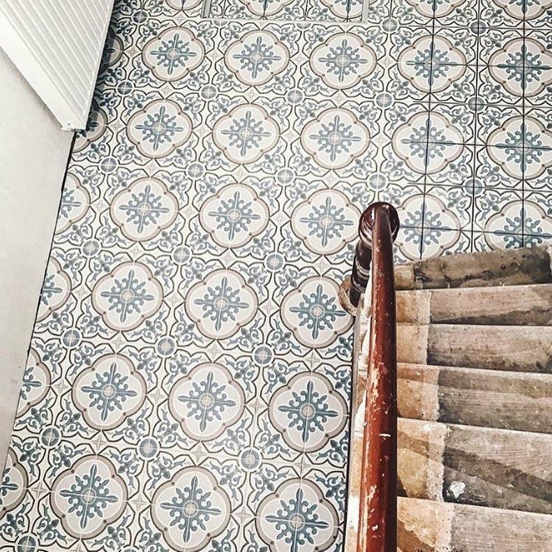 Illustration de MADELAINE Ambiance