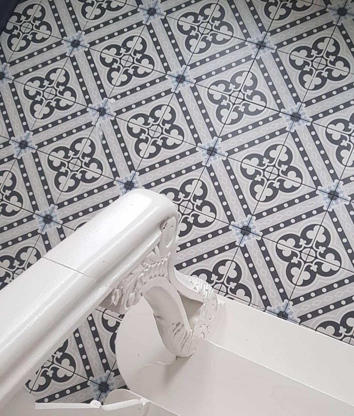 Illustration de MADELAINE Ambiance