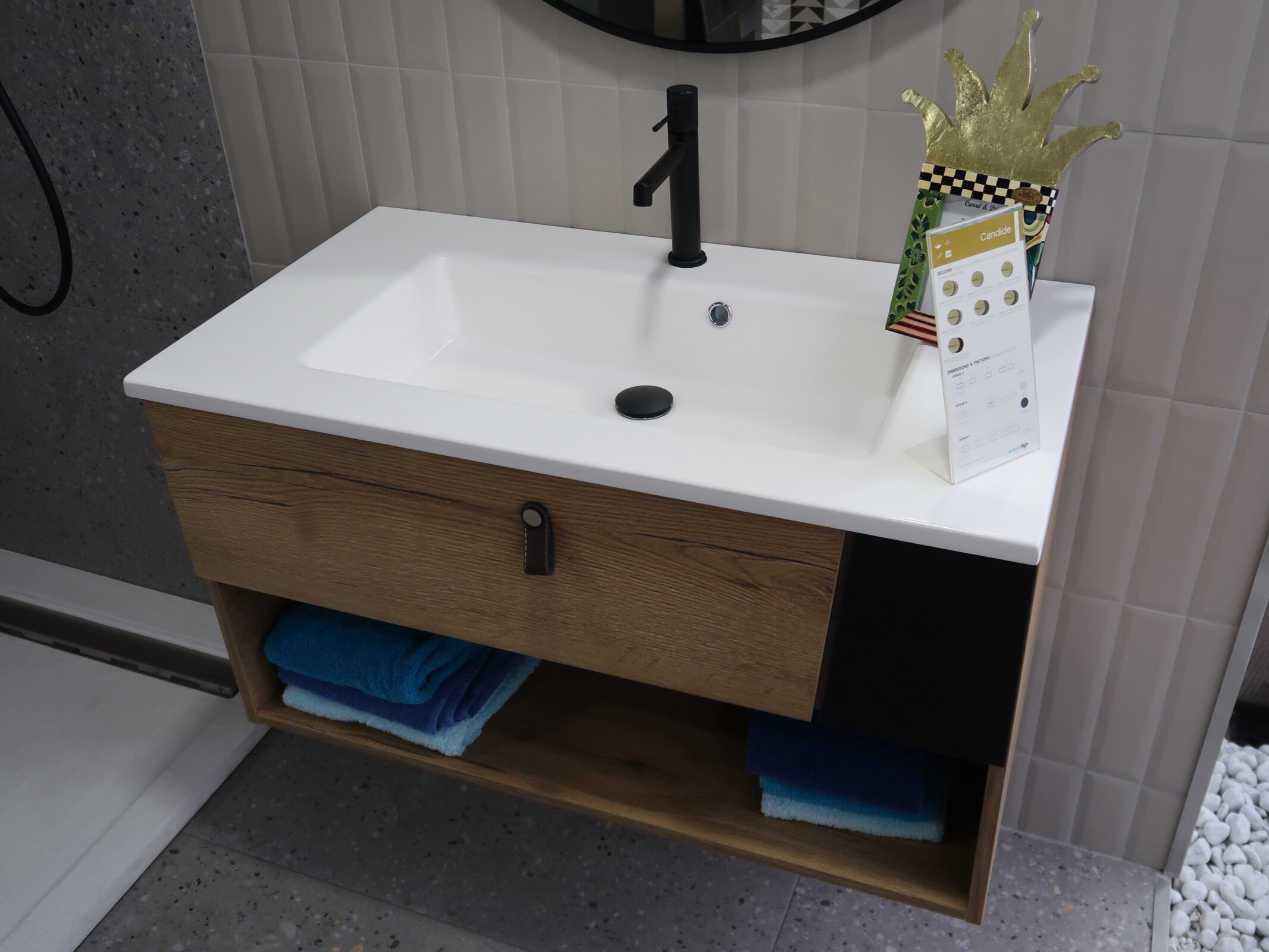 Illustration de CANDIDE Ambiance